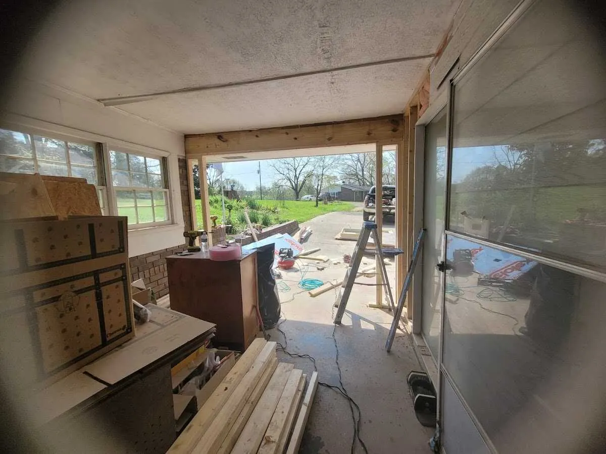 Air movers and dehumidifier for Water Mitigation Services in Webster Groves